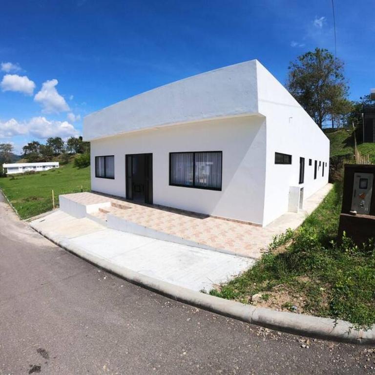 Piscina privada y mucha tranquilidad. - Casa de 3 dormitorios - 17
