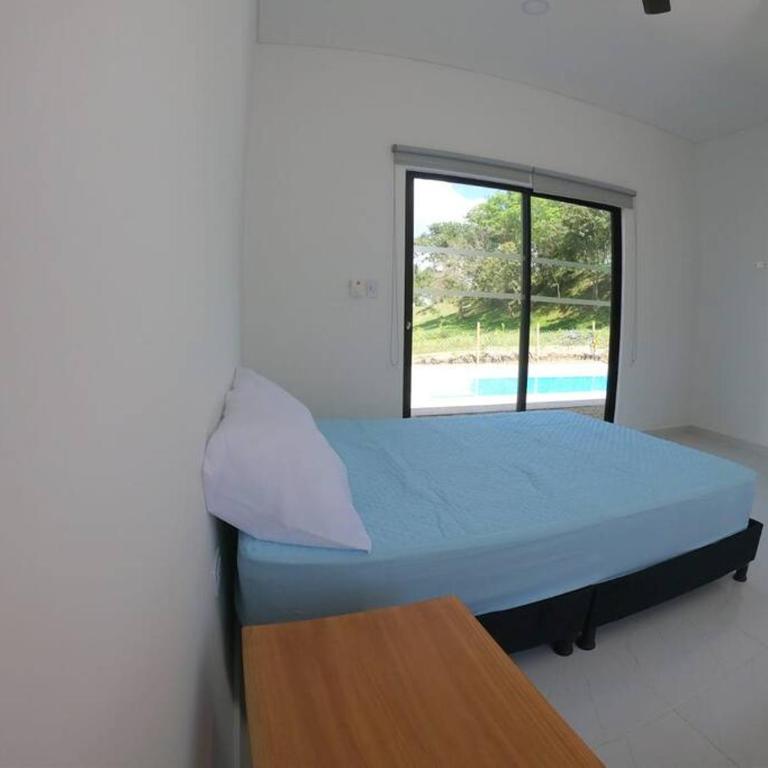 Piscina privada y mucha tranquilidad. - Casa de 3 dormitorios - 25