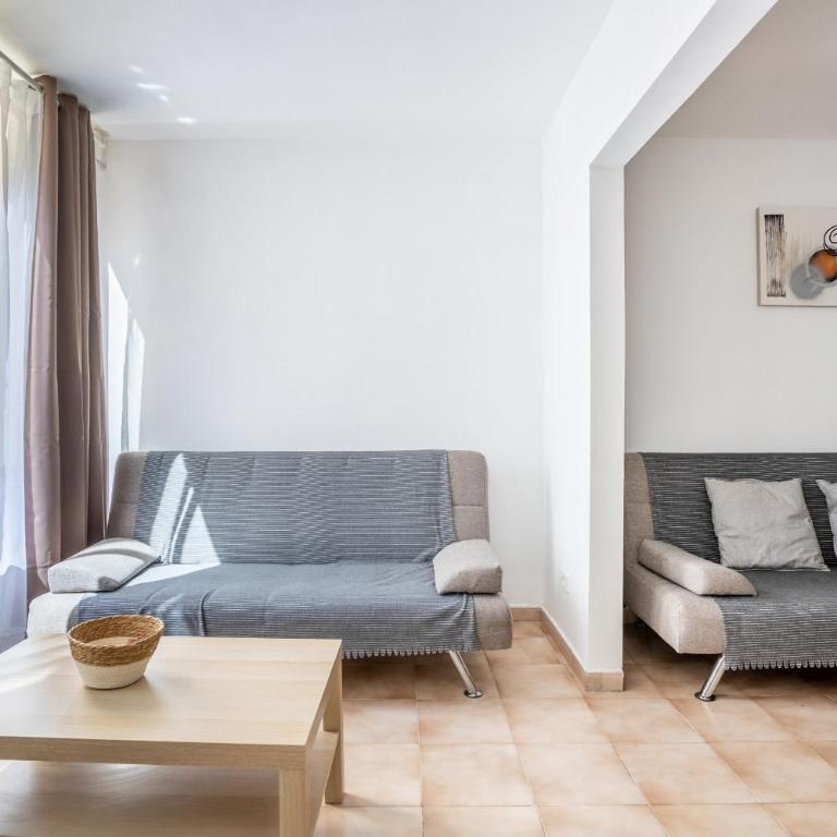 Castle Harbour Feel like home Flat II Los Cristianos LoveTenerife - Apartamento - 4