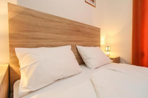 Lovely Home Rooms Center - Deluxe Triple Room - 3