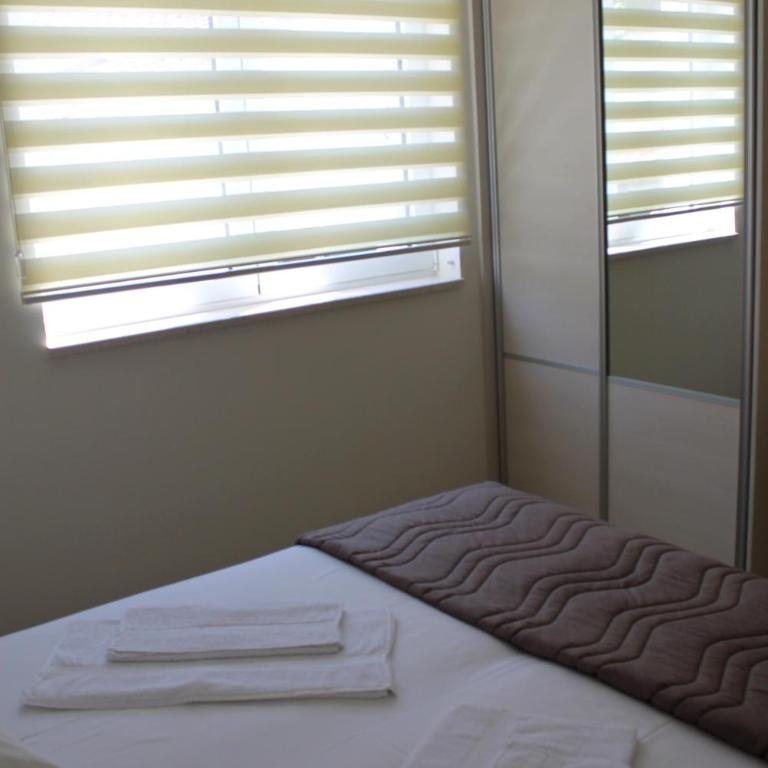 Apartments Lavanda - One-Bedroom Apartment with Balcony and Sea View - 7