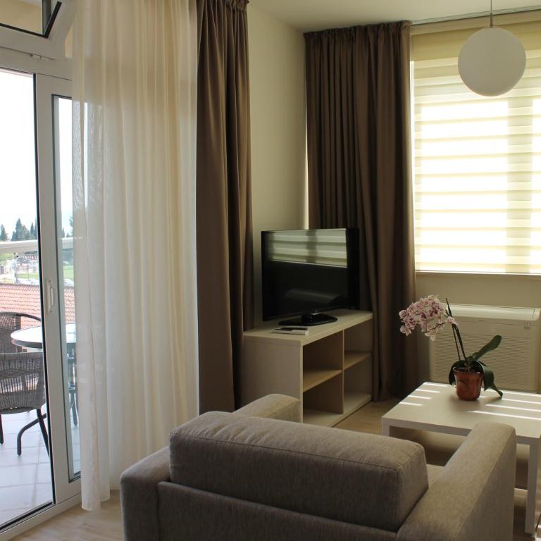 Apartments Lavanda - One-Bedroom Apartment with Balcony and Sea View - 1