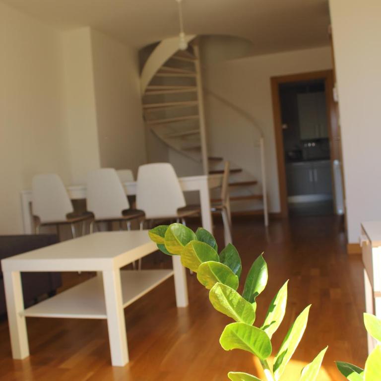 Aloha Apartamentos - Apartamento Dúplex con vistas a la ciudad - 14