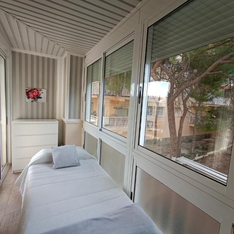 Jescamar 2 - Two-Bedroom Apartment - 12