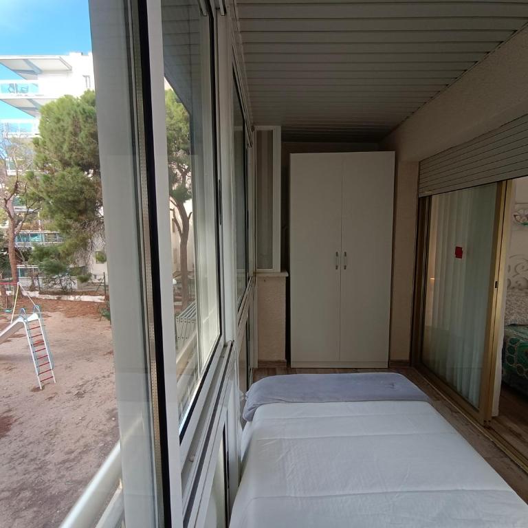 Jescamar 2 - Two-Bedroom Apartment - 11