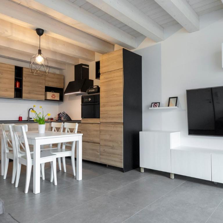 Verona Urban Apartment - Appartamento con 2 Camere da Letto - 2