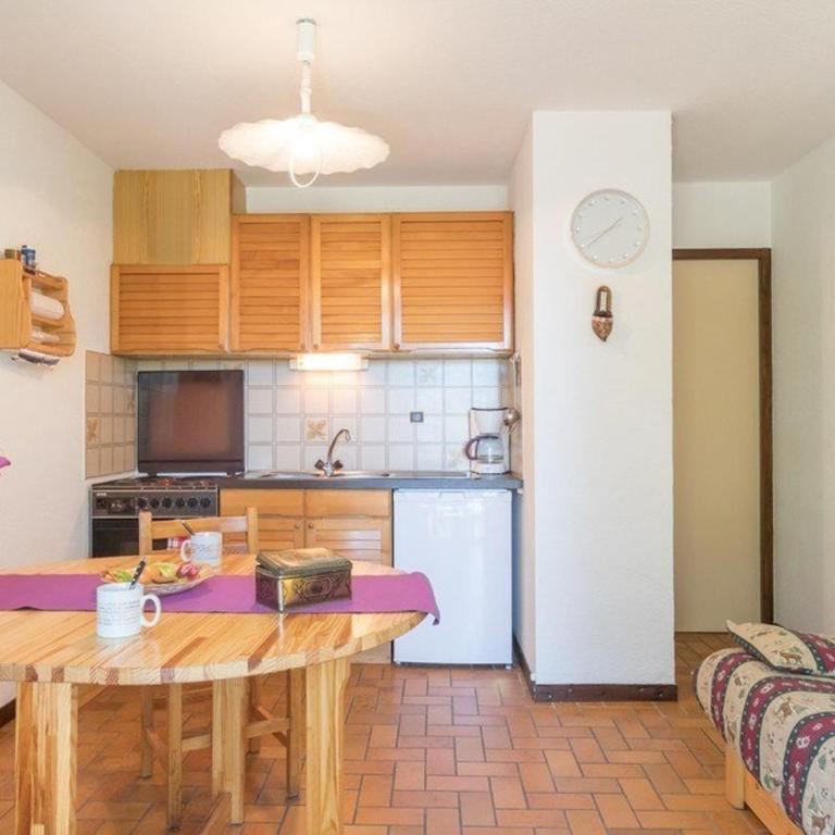 Studio cosy proche des Grands Bains, ski nordique, balcon sud-est, 4 couchages, local à skis - FR-1-330F-218 - Appartement - 3