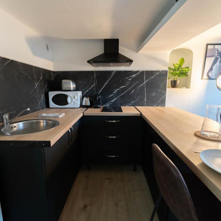 Vieux nice - Loft - Balnéo - Appartement 1 Chambre - 3