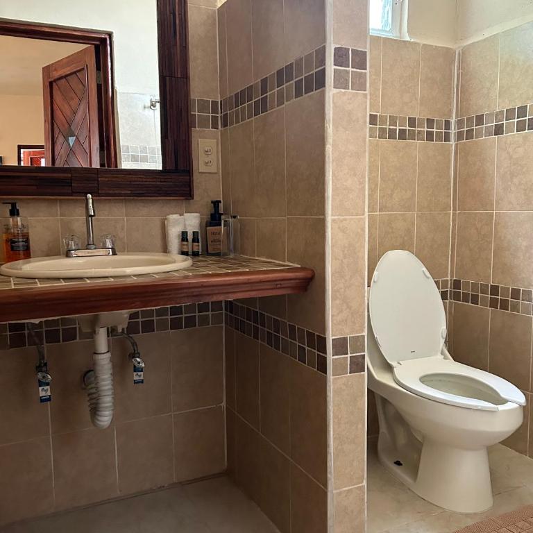 The Diving Lodge Downtown - Double Room with Extra Bed - 2