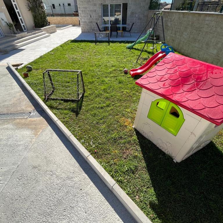 Villa with Pool & Garden apartment 1 Ognjen - One-Bedroom Apartment - 45