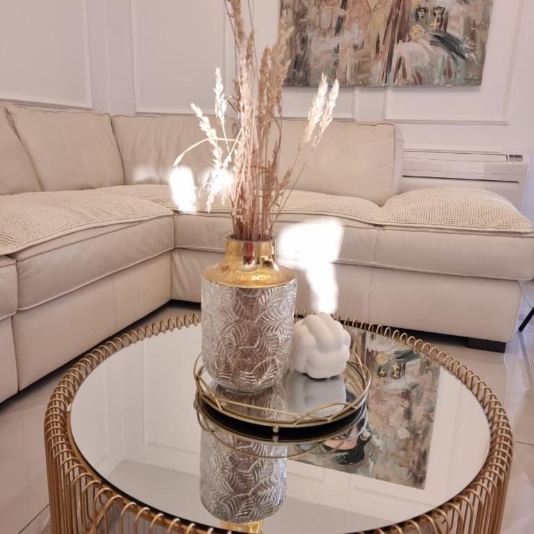 Villa with Pool & Garden apartment 2 Vuk - Two-Bedroom Apartment - 56