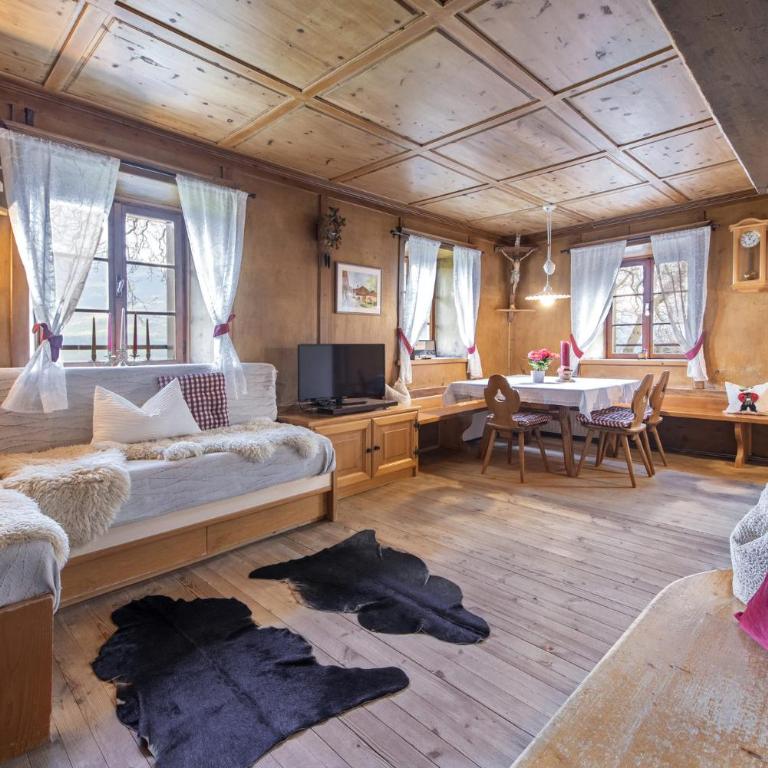 Gemangerhof - Two-Bedroom Apartment - 2
