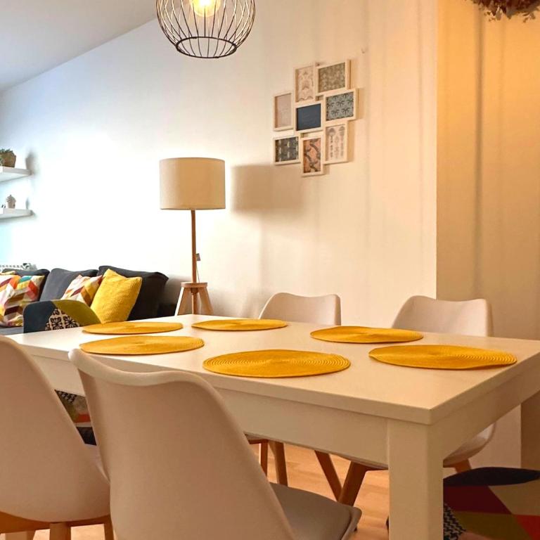 Dos Torres Las Comarcas - Amplia Terraza y Estacionamiento Gratuito - Two-Bedroom Apartment - 4