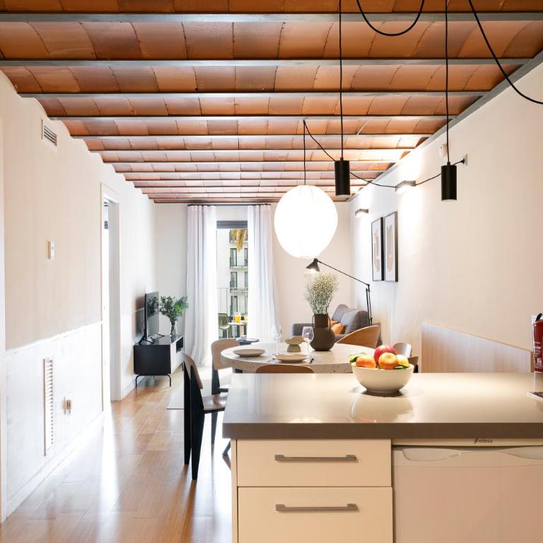 Aspasios Las Ramblas Apartments - Two-Bedroom Apartment with Balcony - 6
