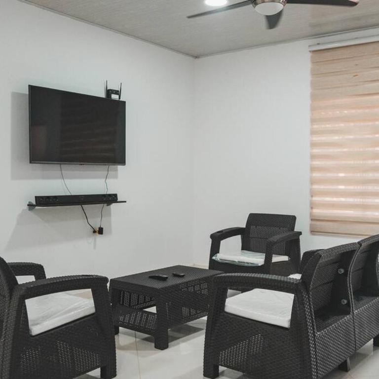 Casa Guaviare, La Mejor Opción Para Ti - Three-Bedroom House - 5