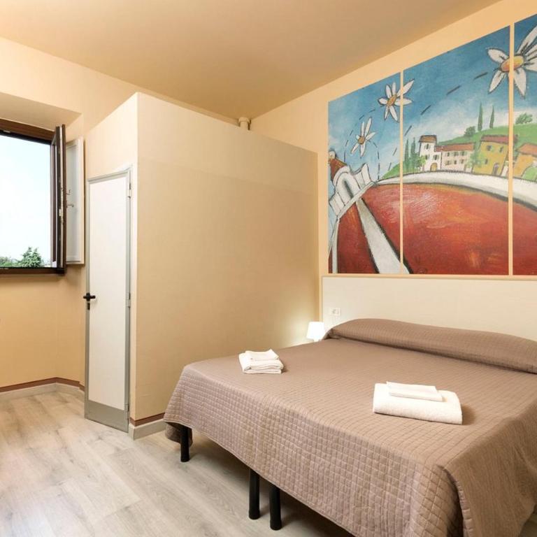 Hotel & Hostel 7 - Large Double or Twin Room - 1