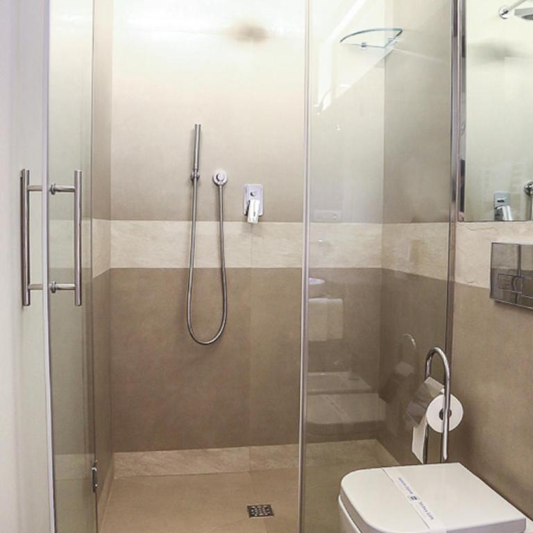 Apartments Florence Pepi attic - Two-Bedroom Apartment - 17
