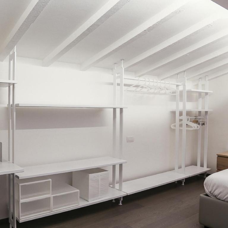Apartments Florence Pepi attic - Two-Bedroom Apartment - 13