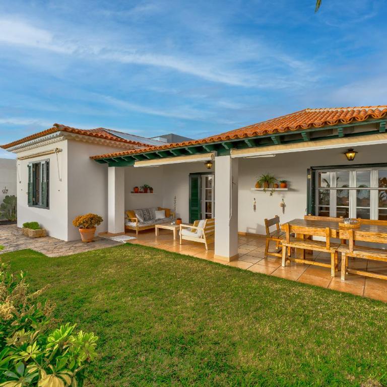 Charming Vila with private and heated pool - Villa Superior - 85