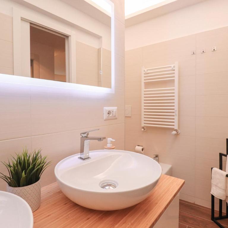Ziani 5 Rome Vatican Apartment - Two-Bedroom Apartment - 10