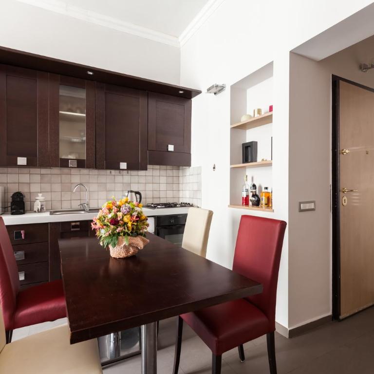 Attic Vatican Flat - San Pietro - Two-Bedroom Apartment - 11