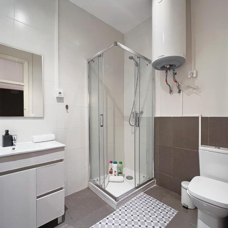 Stay U-nique Apartments Vila de Gracia - Four-Bedroom Apartment - 9
