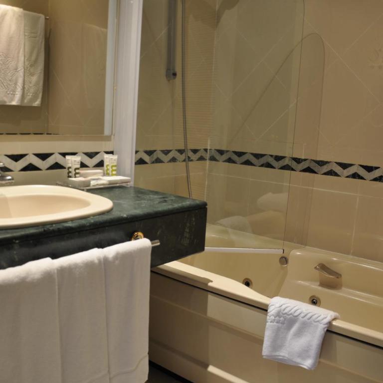 Inhala Hotel Garden - Chambre Double ou Lits Jumeaux avec Lit d'Appoint - 3