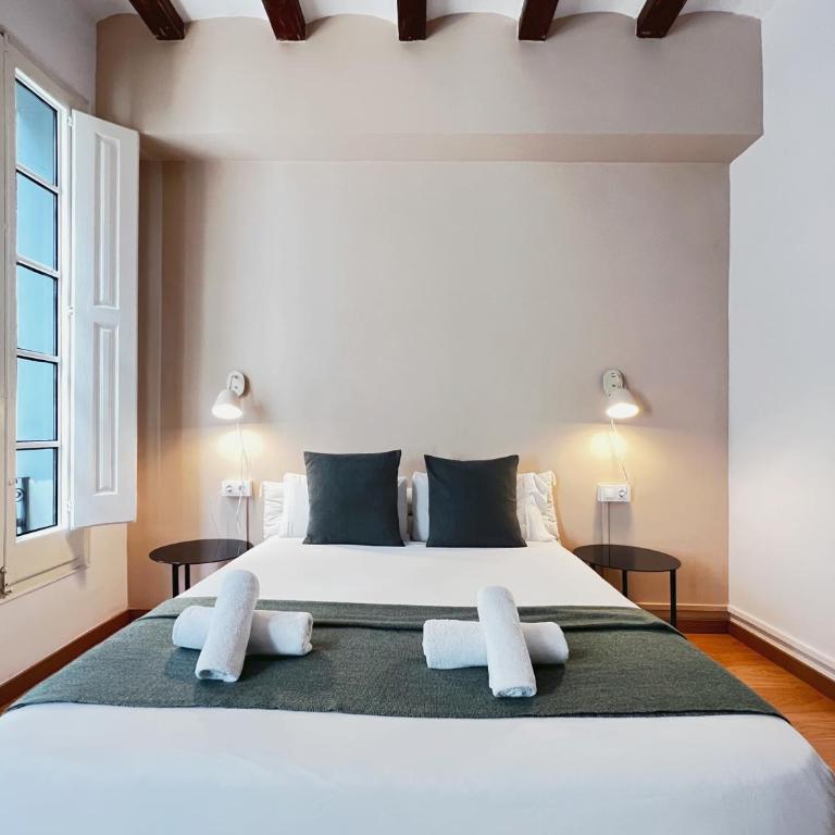 Stay U-nique Apartments Vila de Gracia - Four-Bedroom Apartment - 16