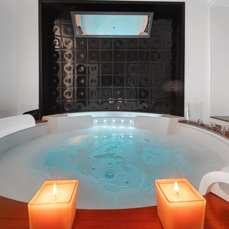 Ukiyo Suites And Rooms - Suite Queen con Vasca Idromassaggio - 3