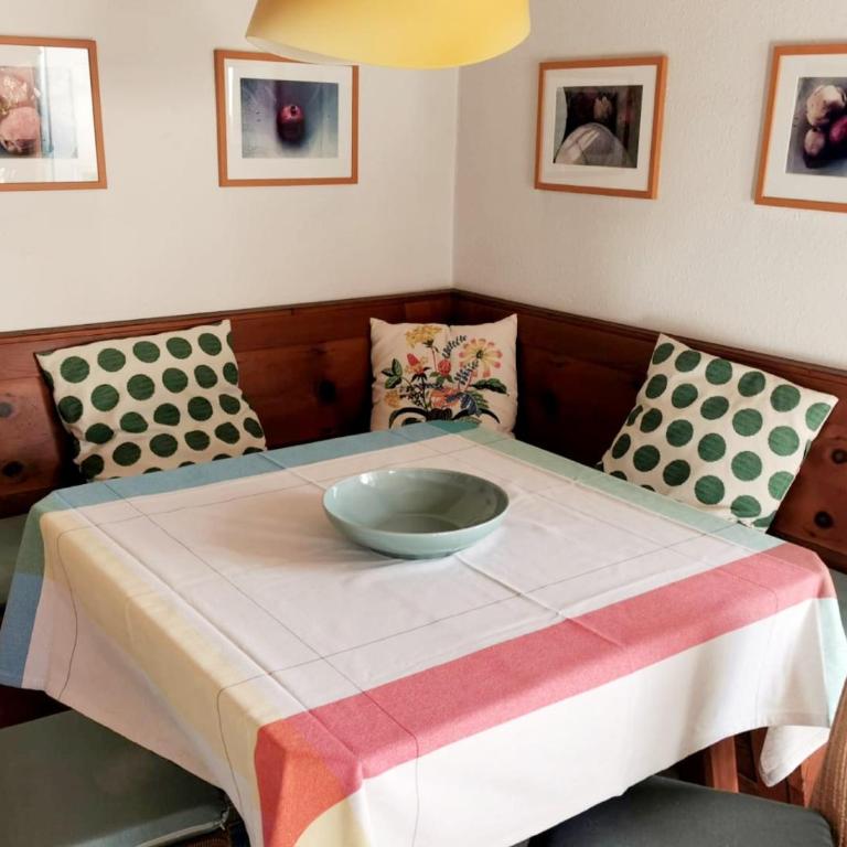 Villa Rosen - Ferienwohnungen - Apartment mit Blick auf die Berge - 9