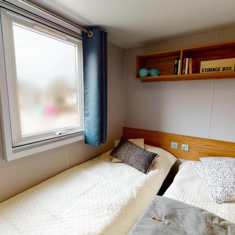 Camping Officiel Siblu Les Sables du Midi - Mobile Home 3 Chambres 8 Personnes « Bien-Être Signature » Avec Climatisation - 13