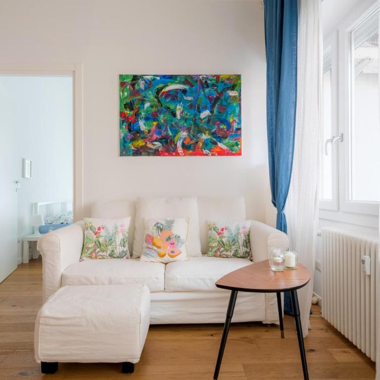 White Candle Apt, Close to San Pietro, Gemelli and City Center - Appartamento con 2 Camere da Letto - 1