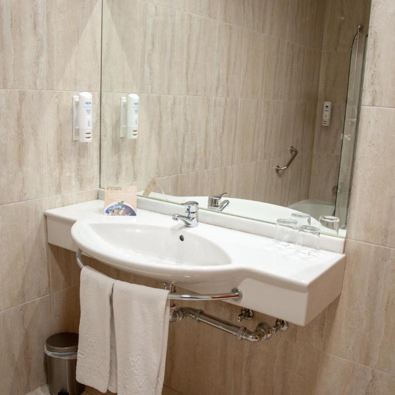 ARVA Santiago León - Habitación Triple - 5