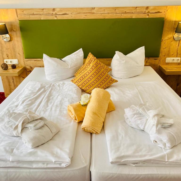 Hotel Nesselwanger Hof - Comfort Doppelzimmer mit Balkon zur Landseite - 2