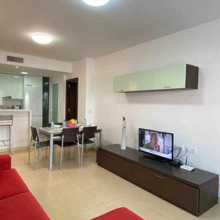 Impresionante piso en planta baja cerca al mar! - Apartamento con vistas a la piscina - 5