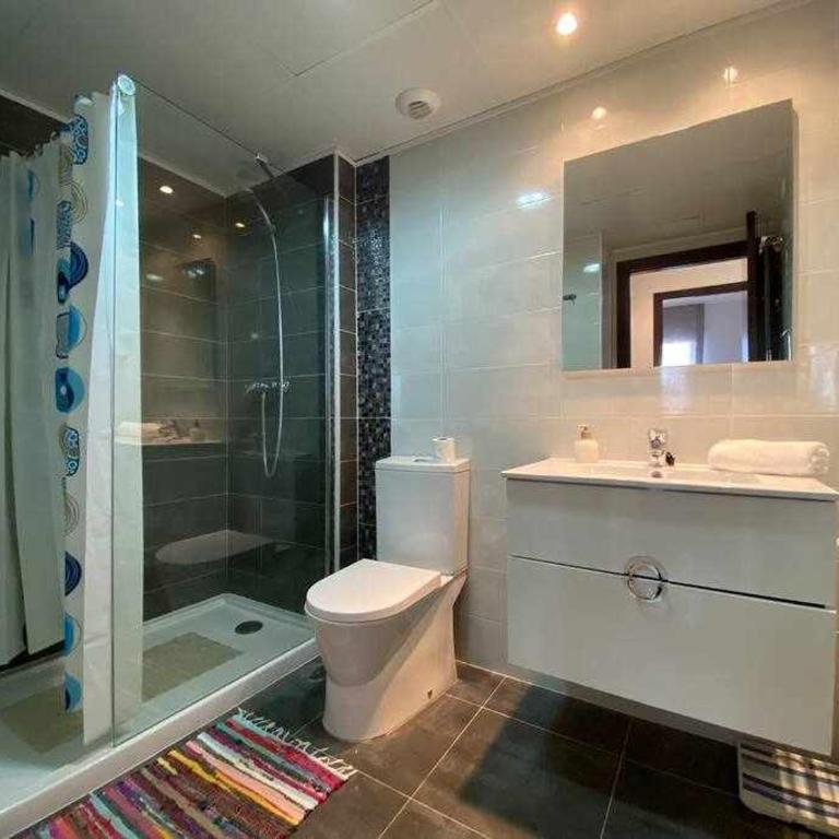 Impresionante piso en planta baja cerca al mar! - Apartamento con vistas a la piscina - 20