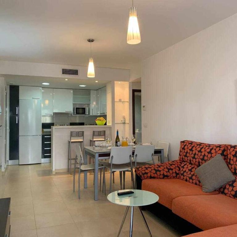 Impresionante piso de planta baja cerca al mar! - Apartment with Pool View - 4