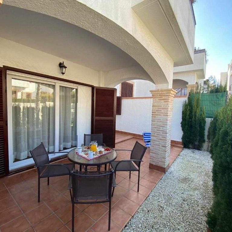 Impresionante piso de planta baja cerca al mar! - Apartment with Pool View - 11