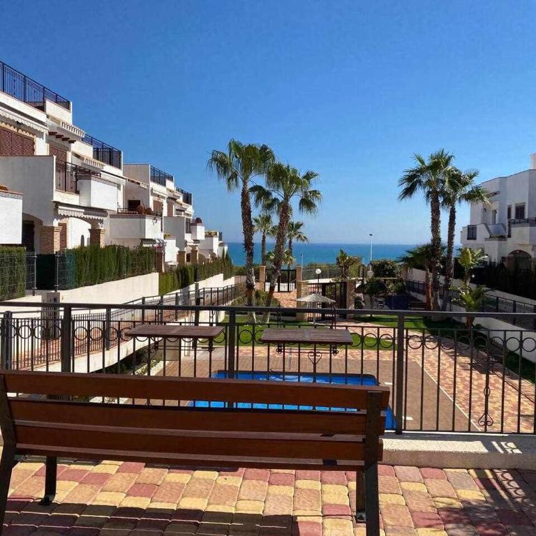 Impresionante piso de planta baja cerca al mar! - Apartment with Pool View - 35