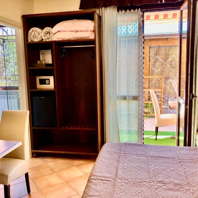 B&B Desenzano Paradise - Camera Deluxe Matrimoniale/Doppia con Letti Singoli, con Vasca Idromassaggio - 11