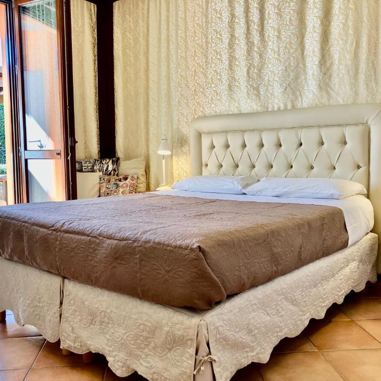 B&B Desenzano Paradise - Camera Deluxe Matrimoniale/Doppia con Letti Singoli, con Vasca Idromassaggio - 9
