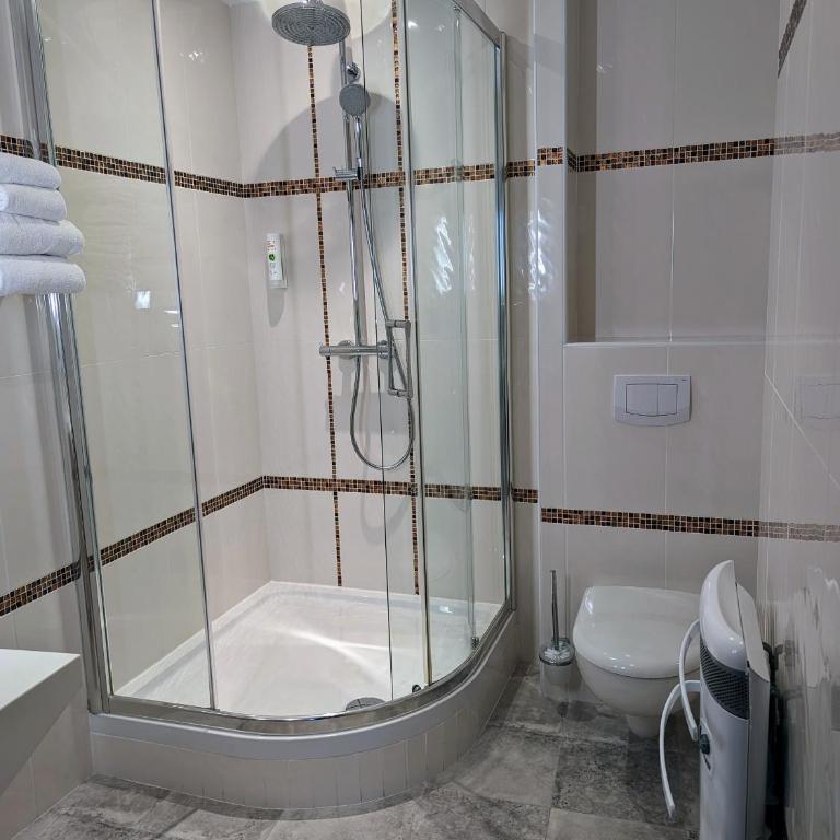 HOTEL ARVERNA VICHY - ClT'HOTEL - Chambre Double Économique avec 1 Lit de 140 cm - 7