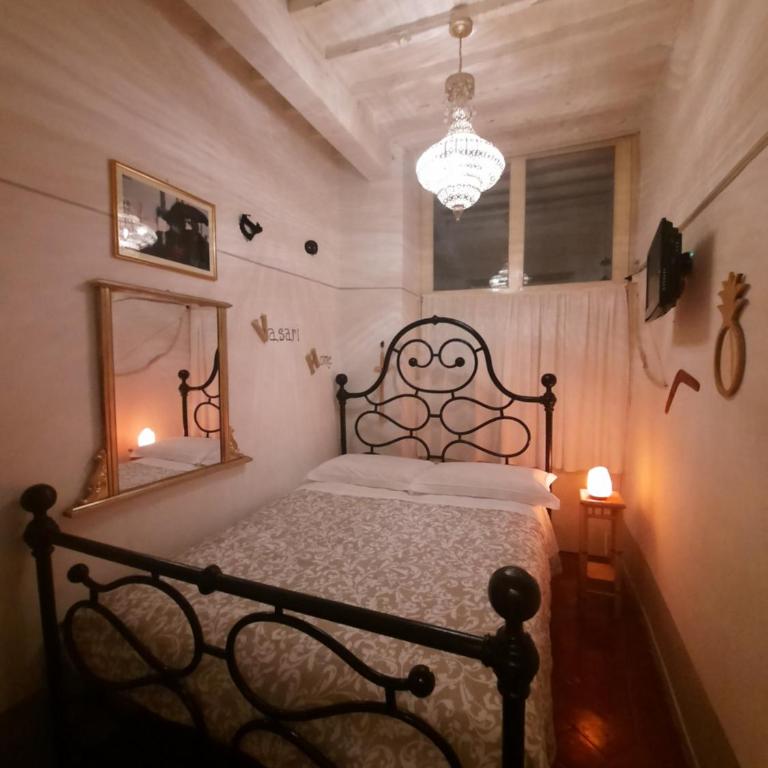 Vasari Home - Appartamento con 2 Camere da Letto - 72