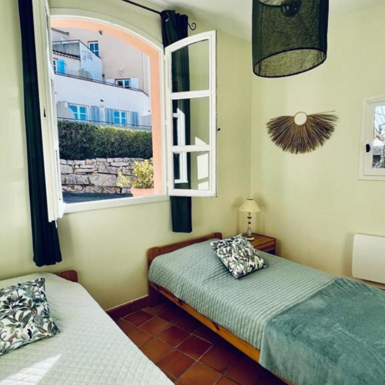 HAMEAU DES AMANDIERS VUE MER - PISCINE, GOLF et TENNIS PRIVE - Appartement 2 Chambres - 29