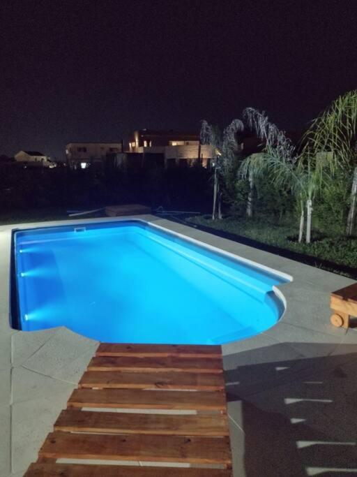 casa con pileta climatizada, tiempo para descansar, Pilar - Casa Unifamiliar de 3 dormitorios - 5