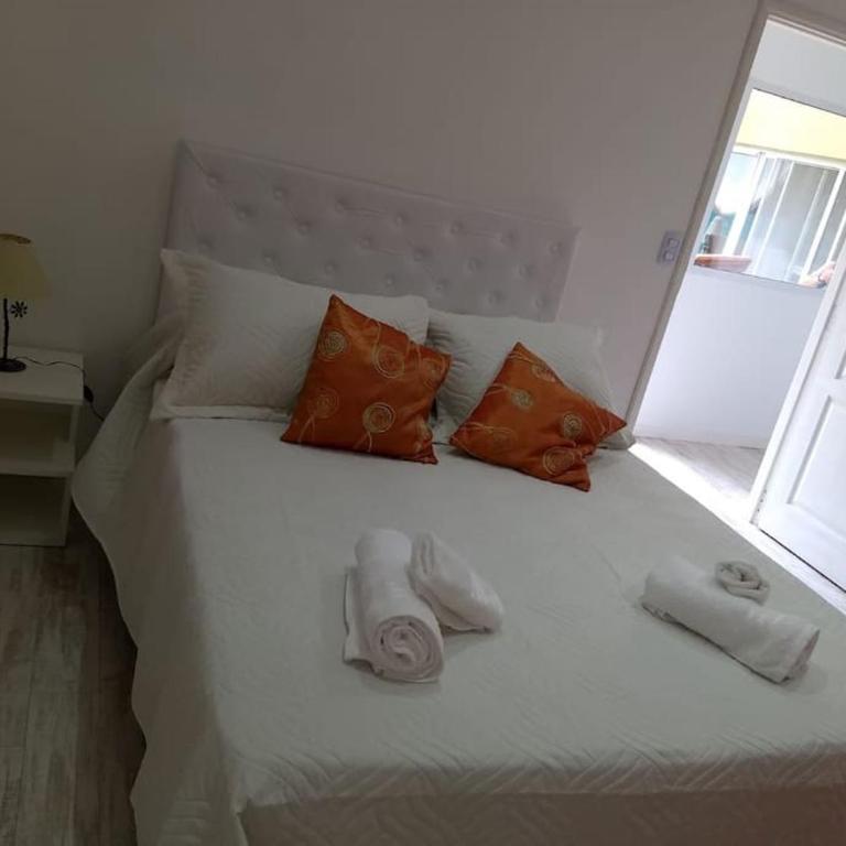 casa con pileta climatizada, tiempo para descansar, Pilar - Casa Unifamiliar de 3 dormitorios - 25