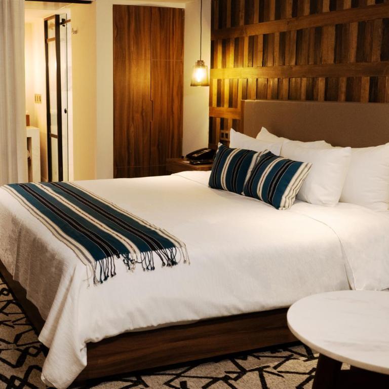 Hotel Indigo Guadalajara Expo by IHG - Habitación Estándar - Cama extragrande - 2