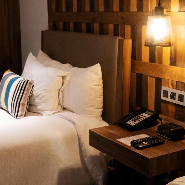 Hotel Indigo Guadalajara Expo by IHG - Habitación Doble Estándar con 2 camas dobles - 3