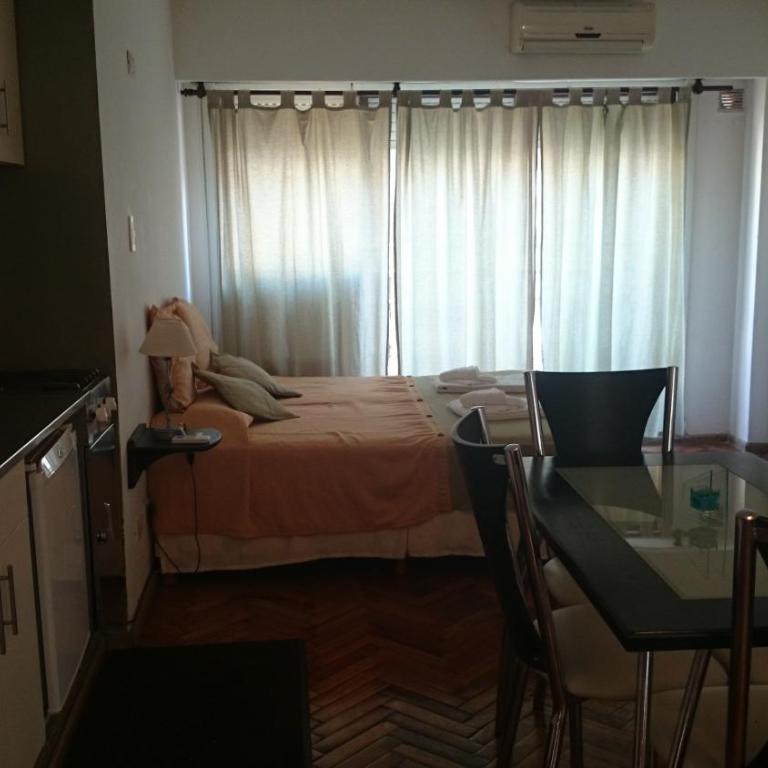 Temporarios Peatonal - Habitación Familiar Estándar - 2