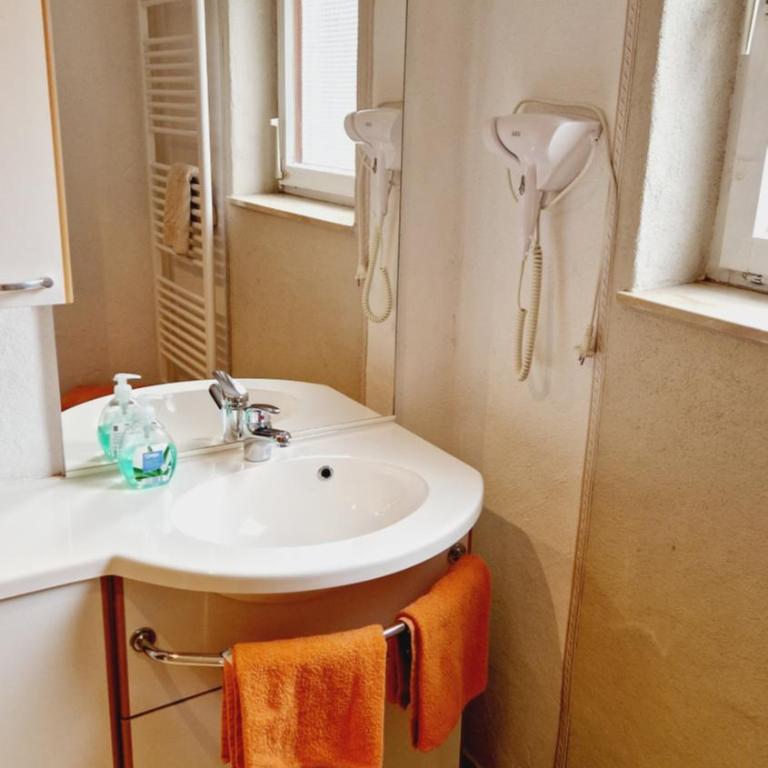 Gasthof Dorfschenke - Deluxe Doppelzimmer mit Dusche - 6